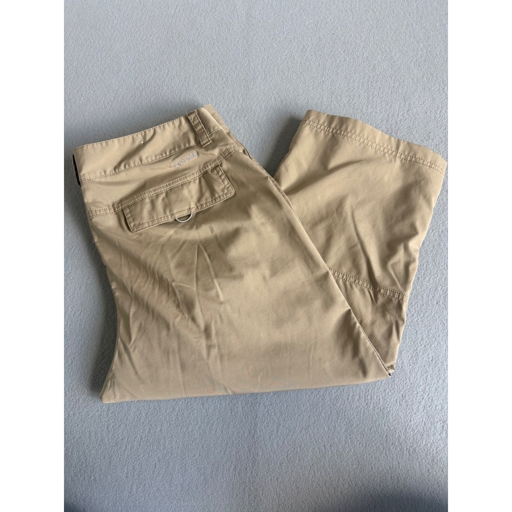 Columbia Womens Tan Khaki Hiking Capri Cargo Pants Outdoor Utility Size 14 - Picture 4 of 11